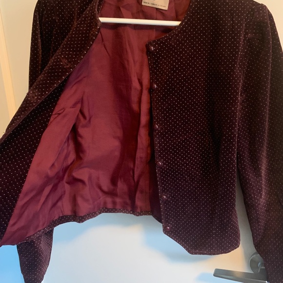 TanJay Burgundy Velvet Cropped Blazer - Picture 2 of 5